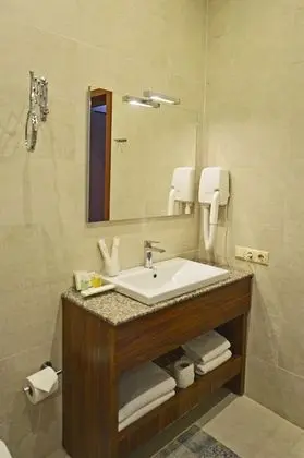 Standard Tek Büyük veya İki Ayrı Yataklı Oda