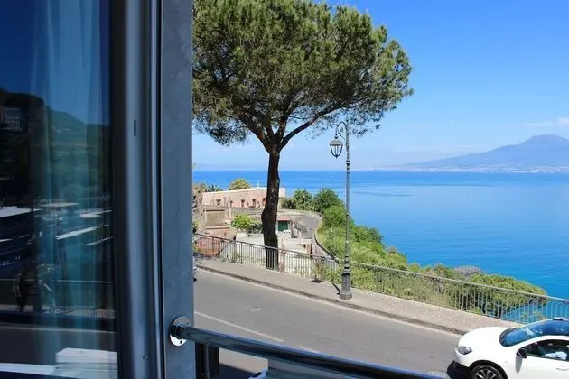 Deluxe Tek Büyük Yataklı Oda, Sigara İçilmez, Deniz Manzaralı