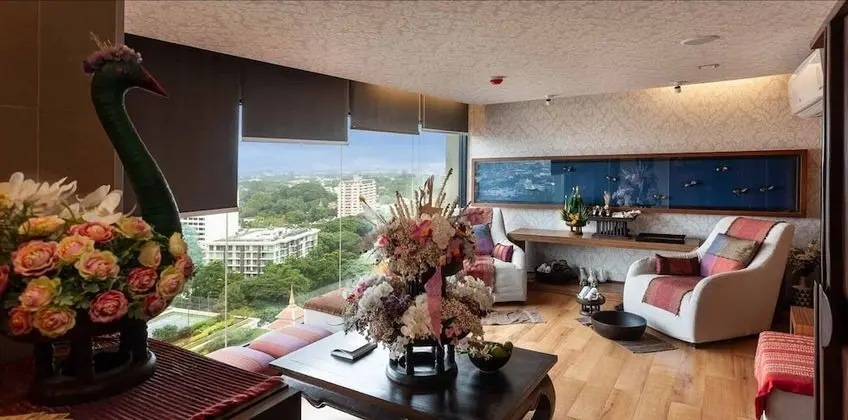 1 Bedroom Condo