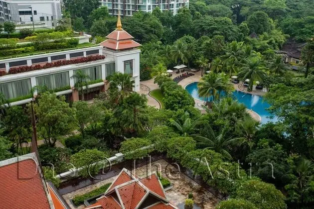 1 Bedroom Condo