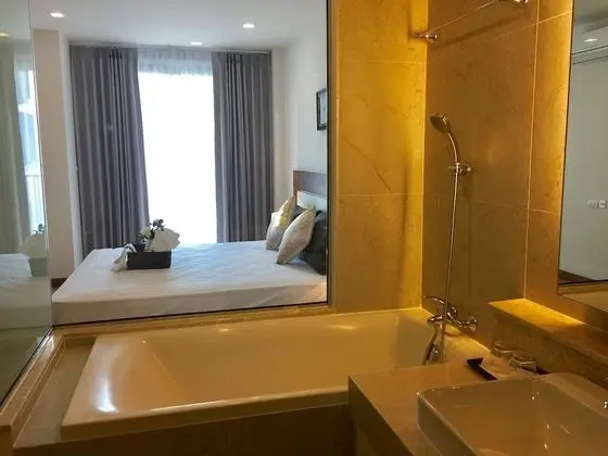 1 Bedroom Condo