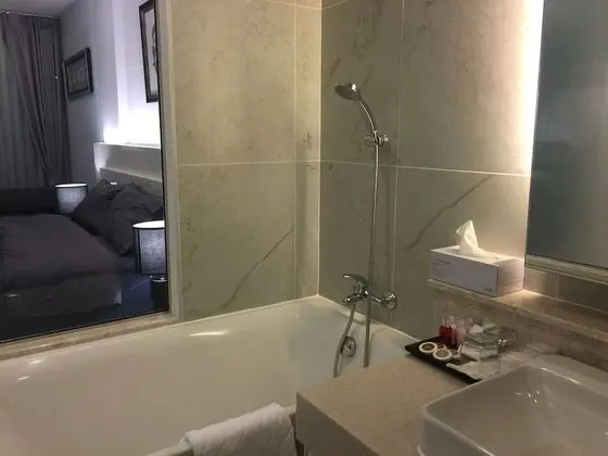 1 Bedroom Condo