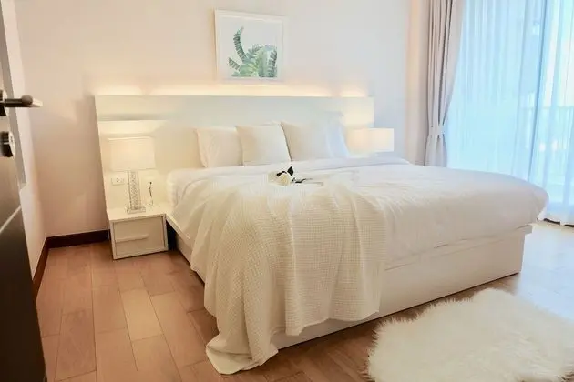 Standard Apartment with City View 2
