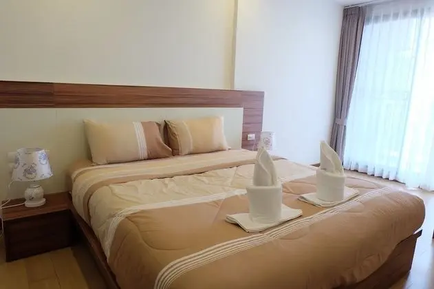 1-Bedroom Apartment