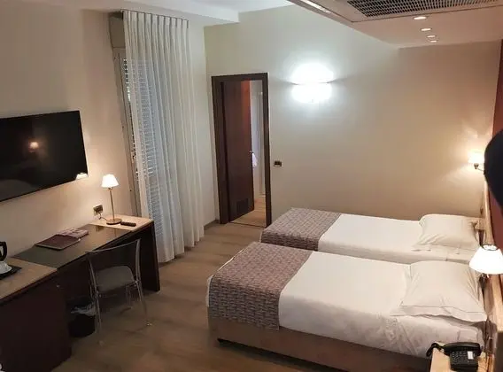 Deluxe Dört Kişilik Oda