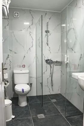 Luxury Tek Büyük Yataklı Oda