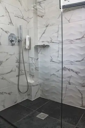 Luxury Tek Büyük Yataklı Oda