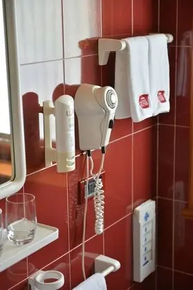 Basic Tek Büyük Yataklı Oda