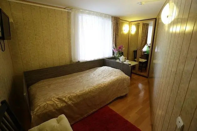 Economy Tek Büyük Yataklı Oda, Ortak Banyo