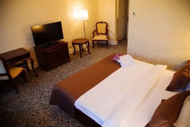 Comfort Tek Büyük Yataklı Oda