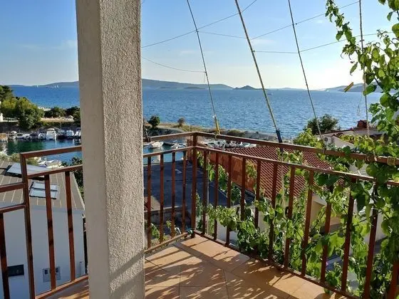 Apart Daire, 2 Yatak Odası, Deniz Manzaralı (A3)