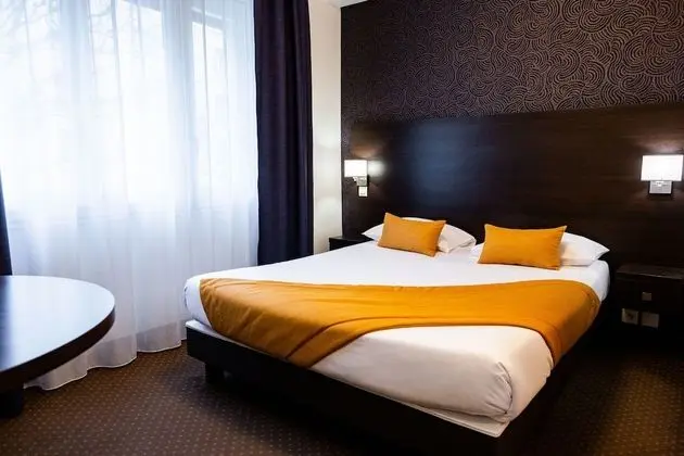 Comfort Tek Büyük Yataklı Oda
