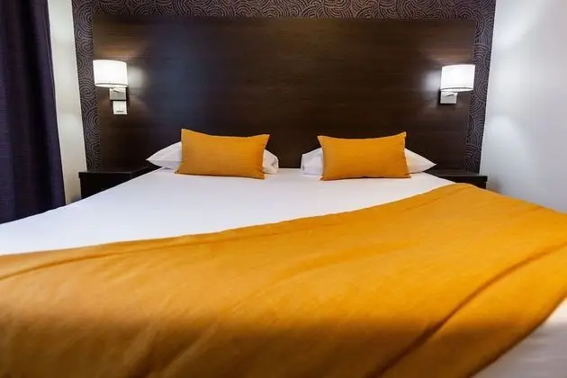 Comfort Tek Büyük Yataklı Oda