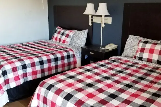 2 Queen Bed Non-Smoking