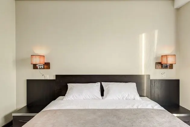 Business Tek Büyük Yataklı Oda