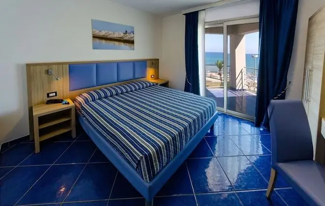 Süit, Deniz Manzaralı (2 Adults)