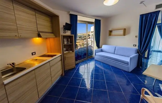 Süit, Deniz Manzaralı (2 Adults)