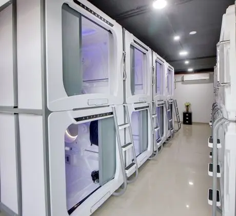 Deluxe Pod Male Only
