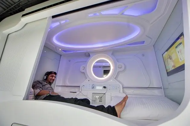 Super Deluxe Pod Male Only
