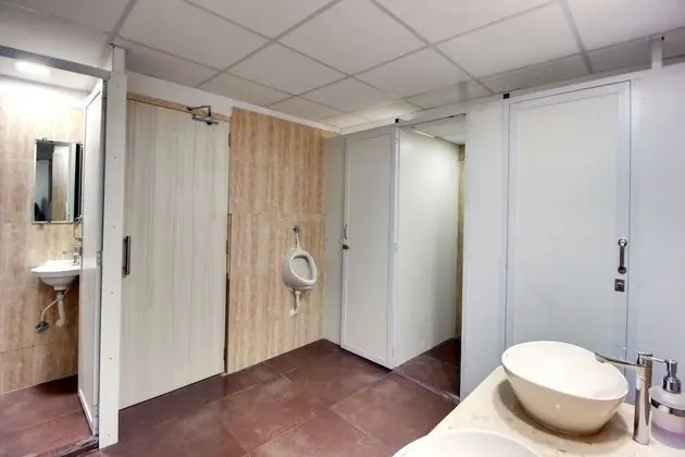 Super Deluxe Pod Male Only