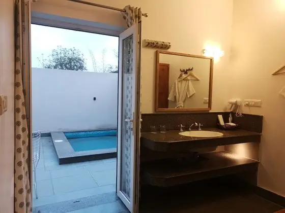 Luxury Kır Evi, 1 Yatak Odası, Havuz Manzaralı