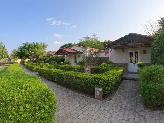 Signature Kır Evi