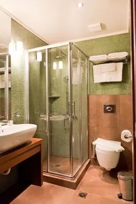 Economy Oda, Şehir Manzaralı