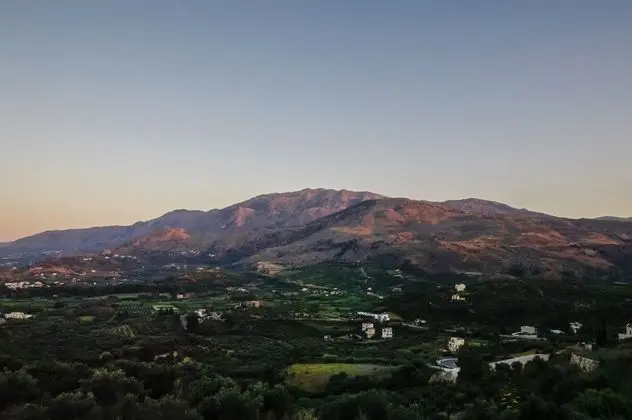 Stüdyo, Dağ Manzaralı (Astrostudio D)