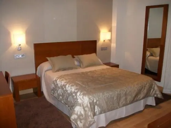 Tek Büyük veya İki Ayrı Yataklı Oda