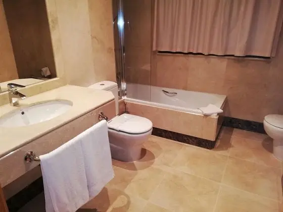 Tek Büyük veya İki Ayrı Yataklı Oda