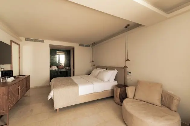 Superior Room, Outdoor Jetted Tub