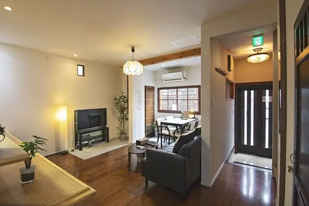 Ev, Sigara İçilmez (Private Vacation Home)
