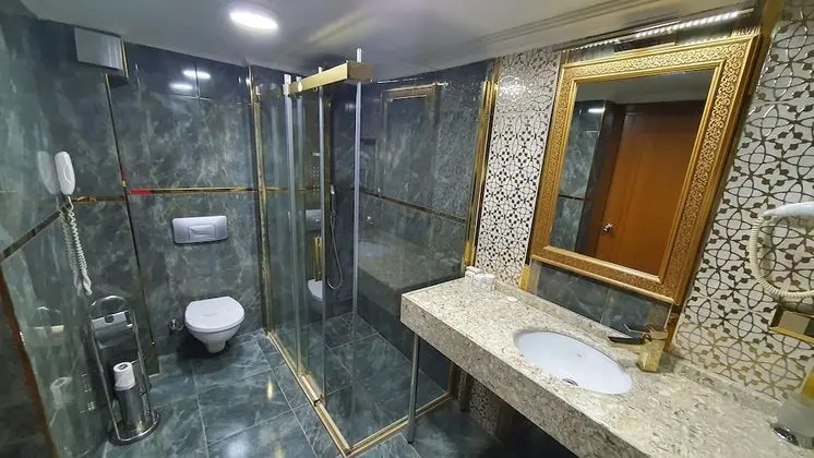 Standard Tek Büyük Yataklı Oda