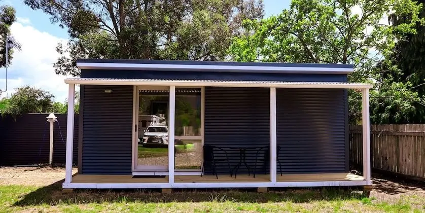 Standard Kulübe (5PAX, shared amenities)