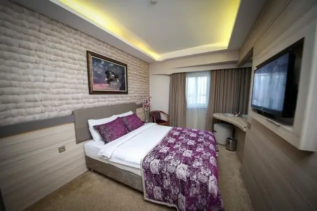 Çift Kişilik, Şehir Manzaralı