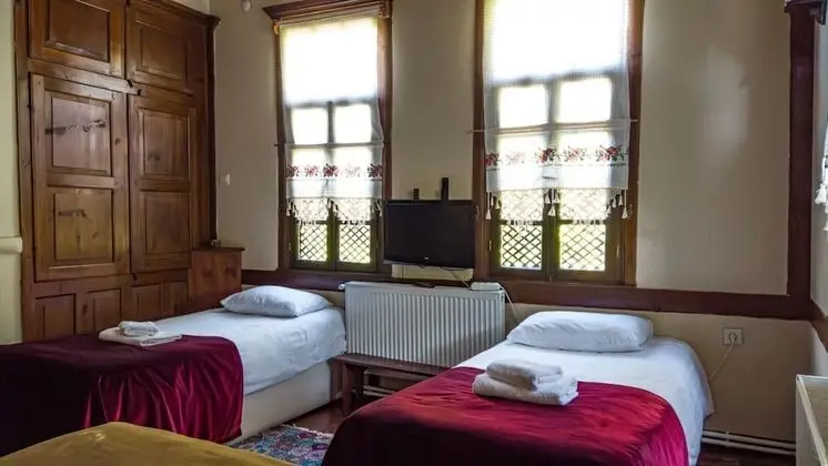 Family Dört Kişilik Oda