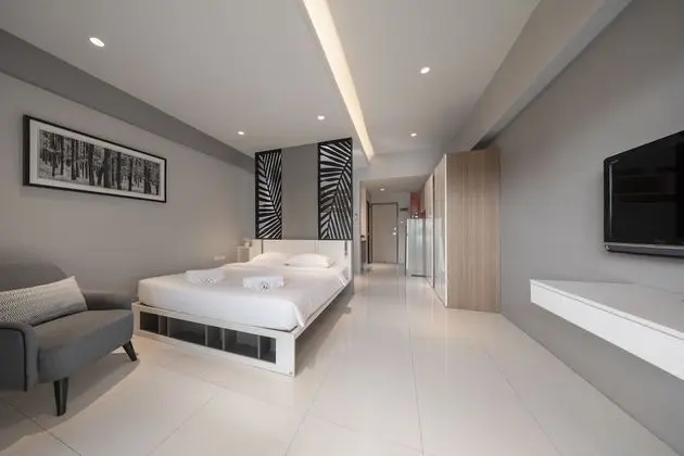 Superior King Bed