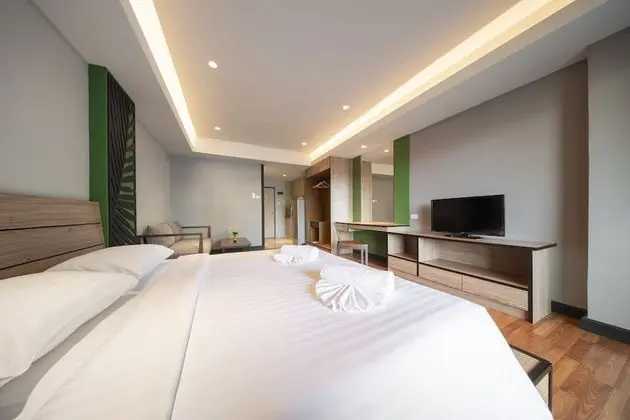 Superior King Bed