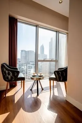 Grand Suit,Şehir Manzaralı