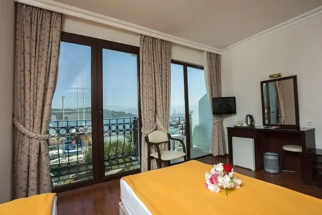 Deluxe Tek Büyük veya İki Ayrı Yataklı Oda