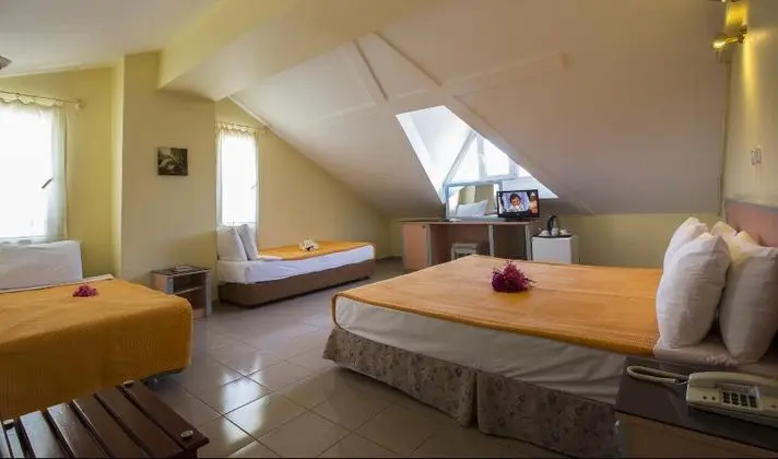 Standart Deniz Manzaralı Oda