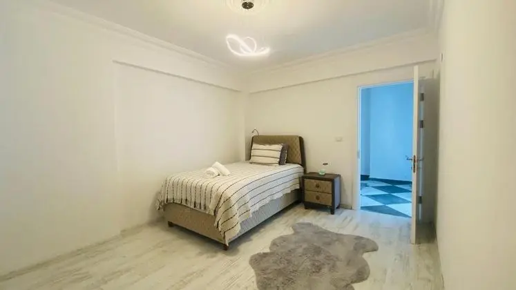 Villa, Deniz ve Doğa Manzaralı, 1. Kat