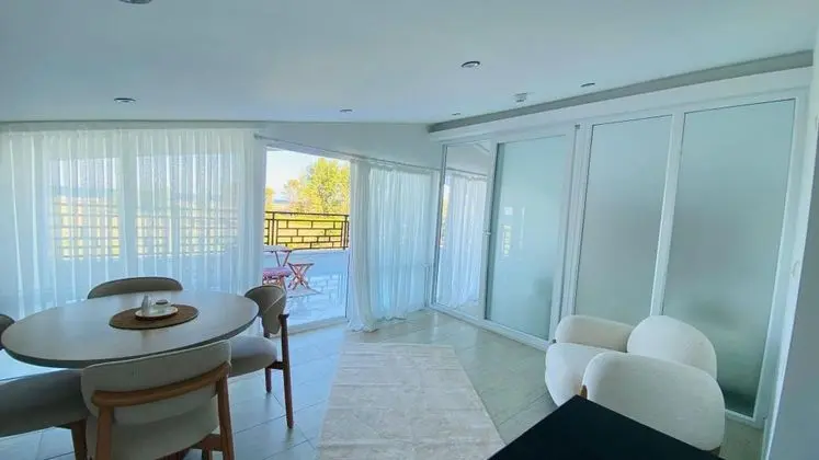 Villa, Deniz ve Doğa Manzaralı, 2. Kat