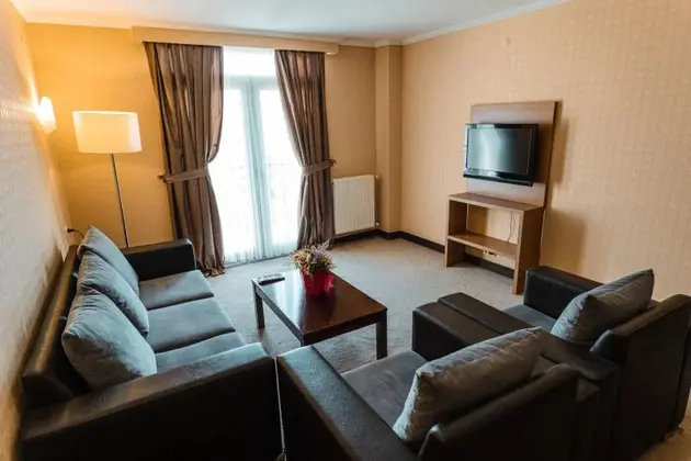 Standard Suite Oda