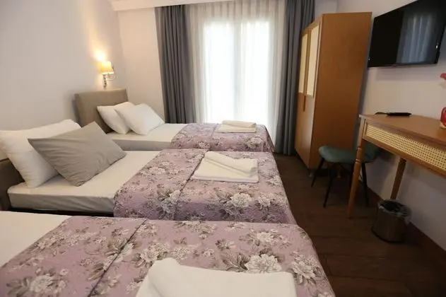 Triple, Şehir veya Dağ Manzaralı, Klimalı
