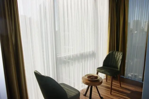 Executive Suit