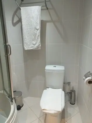 Manzaralı Balkonlu Standart çift kişilik oda
