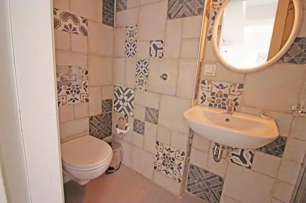 Standart Üç Kişilik Oda, Sokak Manzaralı