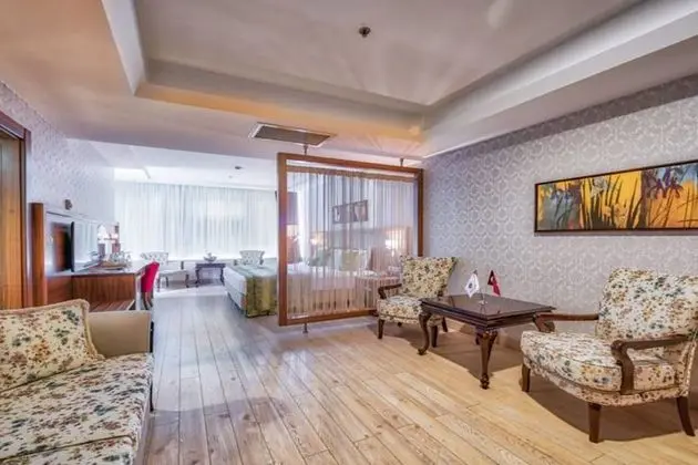 Corner Oda (İptal Edilemez)
