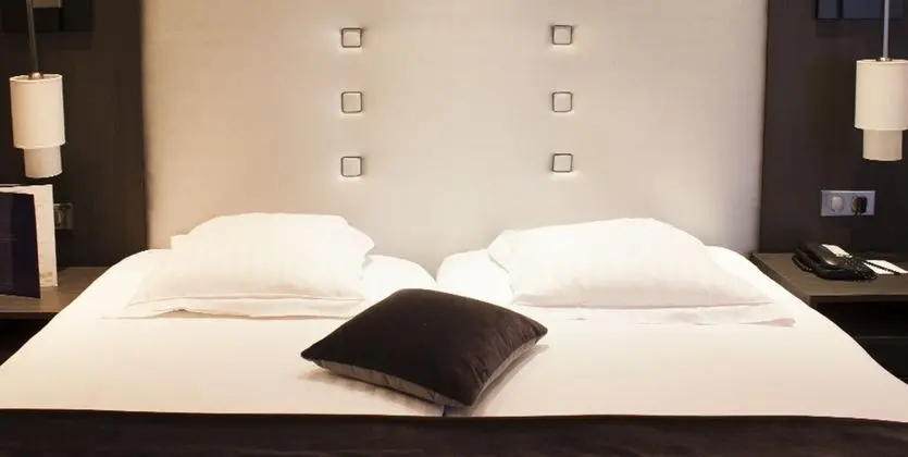1 Çift Kişilik Veya 2 Tek Kişilik Yatak Deluxe